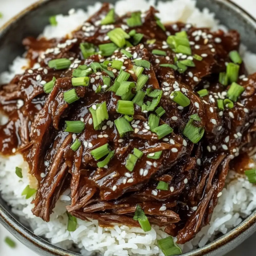 Shreded beef and used in rice bowl